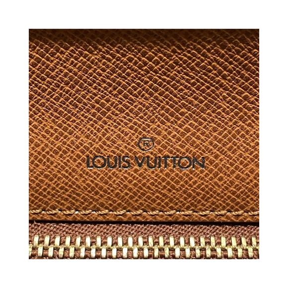 Pre Loved Louis Vuitton  Lockme II Monogram Canvas Handbag - Picture 5 of 8